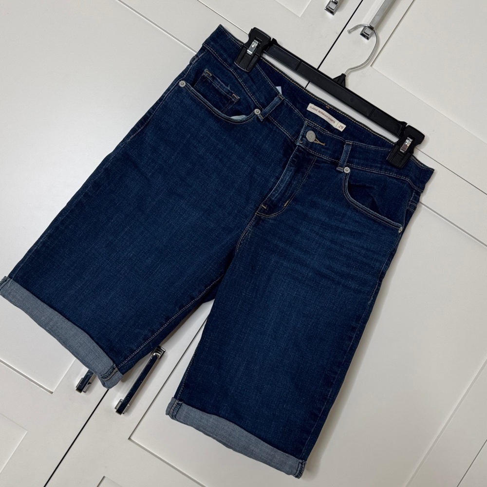 Levi’s Dark Blue Denim Classic Bermuda Shorts size 29 - Picture 3 of 9